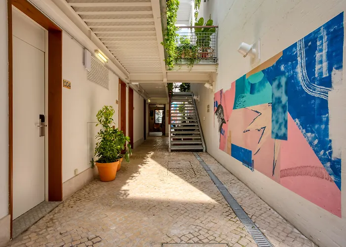 Selina Secret Garden Lisbon By Ikigai Global Hospitality Vandrarhem